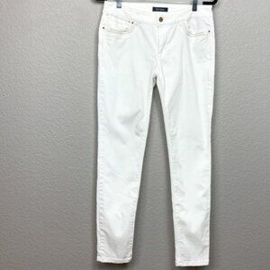 White House Black Market 6R White Skinny Jeans with Details